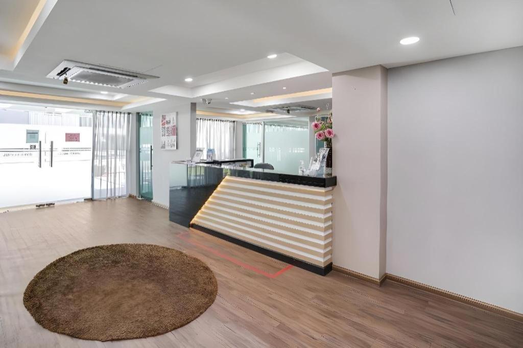 Capital O 90490 Zaques Hotel Sungai Petani Dış mekan fotoğraf